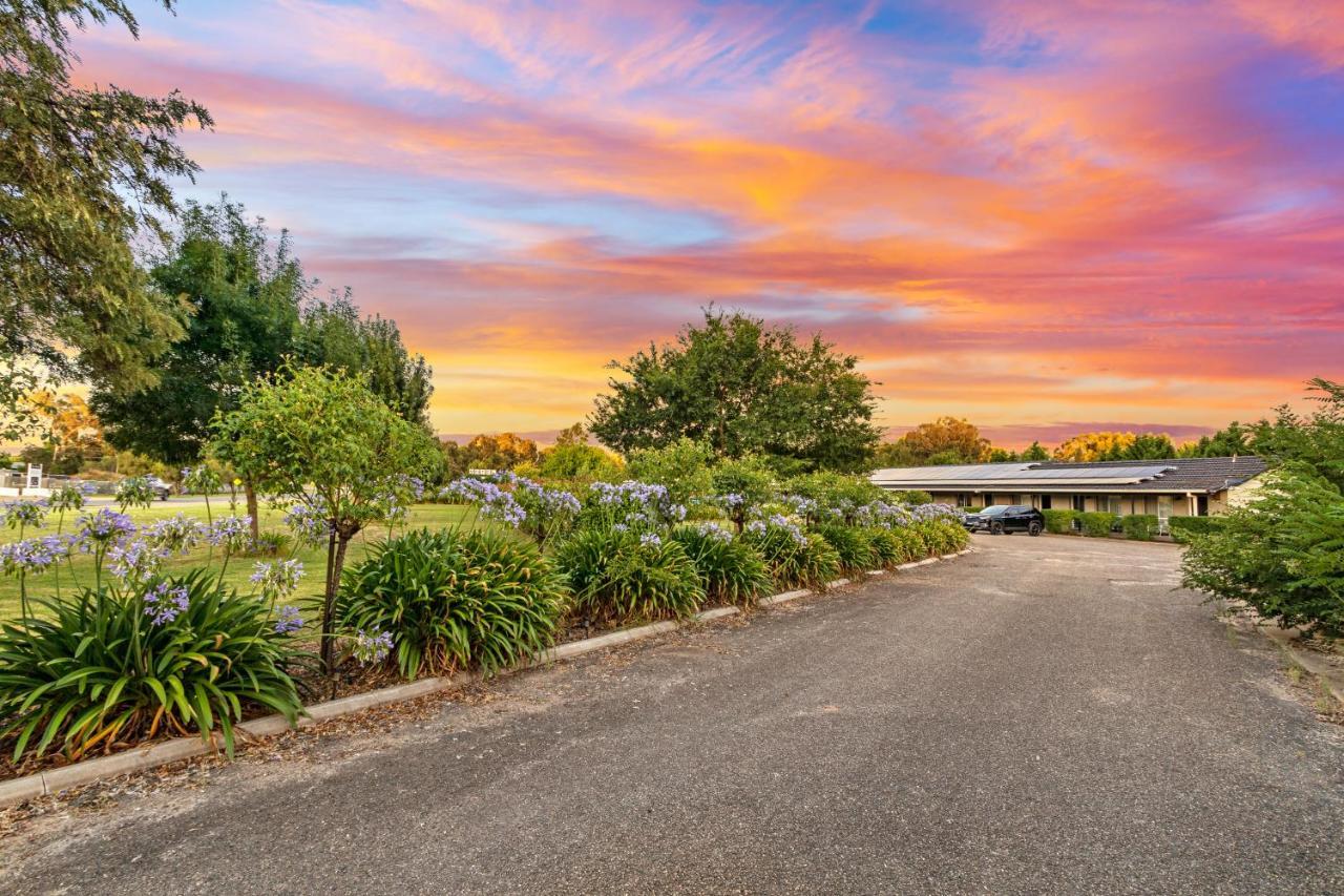 Burringa Garden Motel Wagga Wagga Luaran gambar