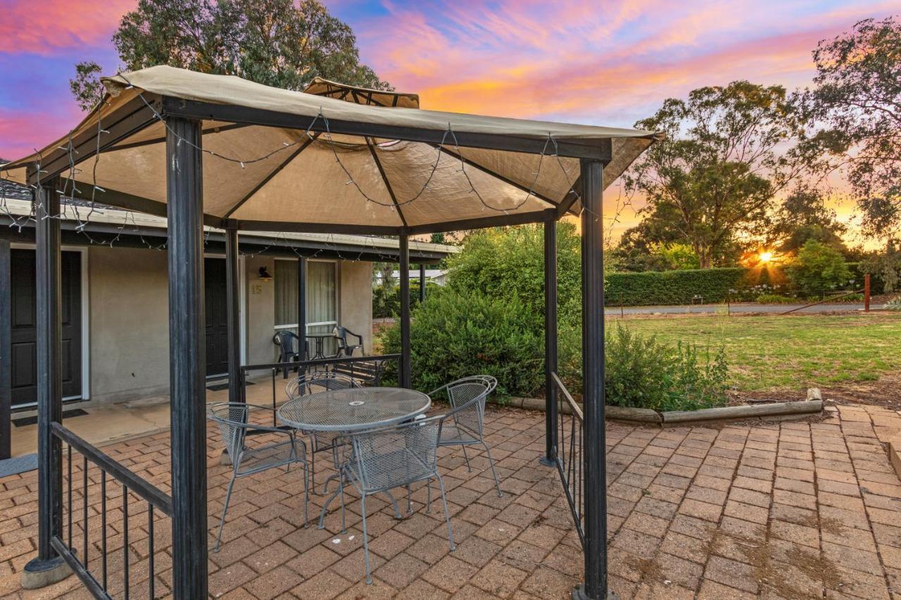Burringa Garden Motel Wagga Wagga Luaran gambar